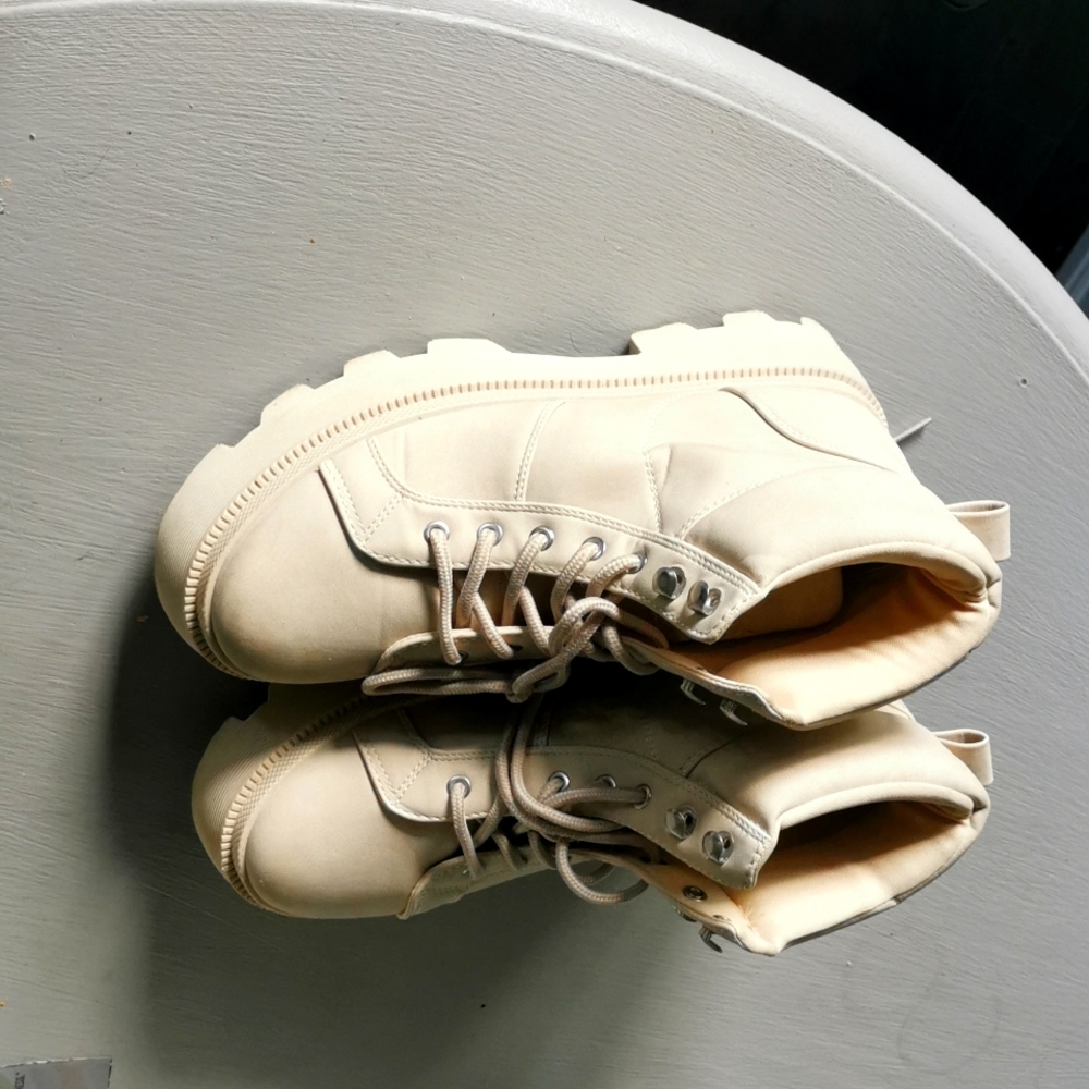 Light beige boots